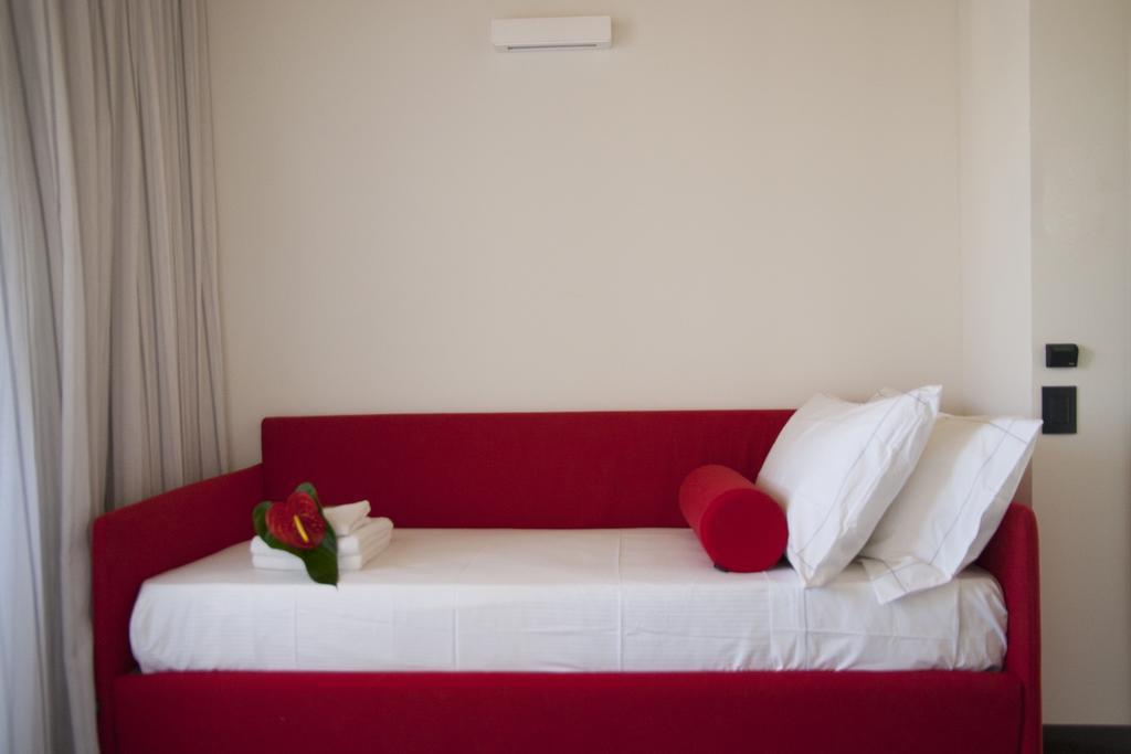 קליארי Foyer Rooms & Suites Affittacamere מראה חיצוני תמונה