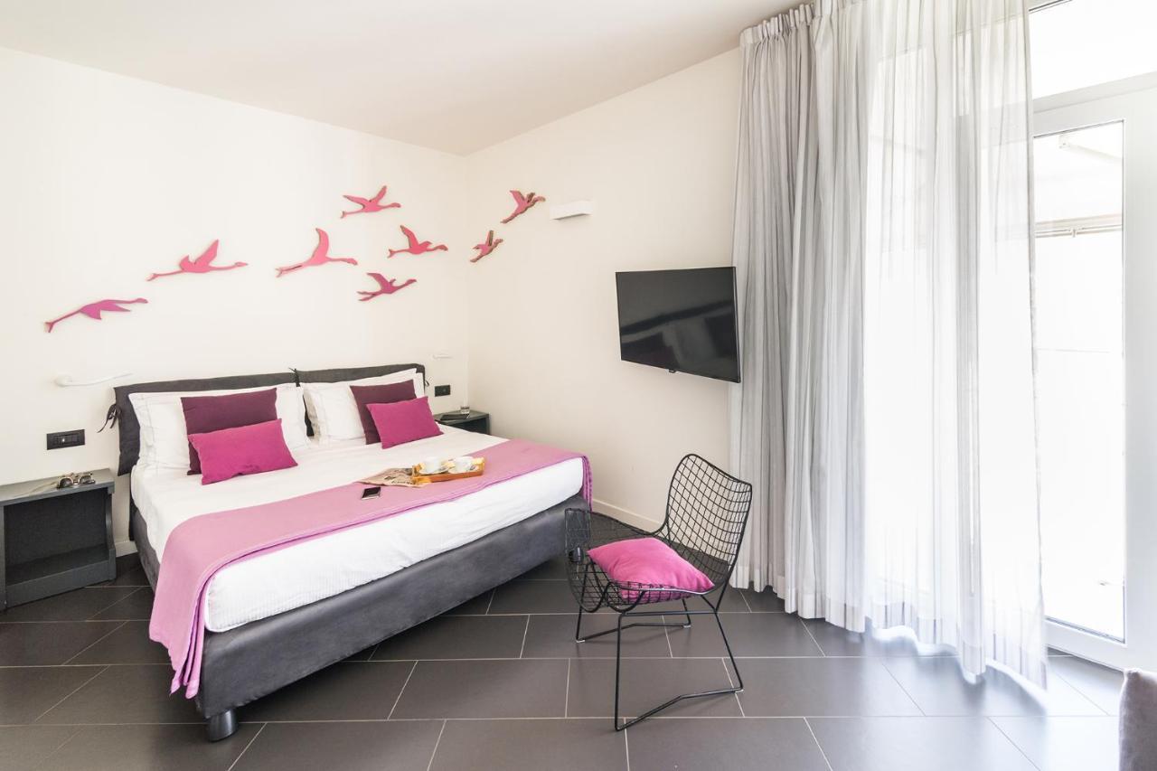 קליארי Foyer Rooms & Suites Affittacamere מראה חיצוני תמונה