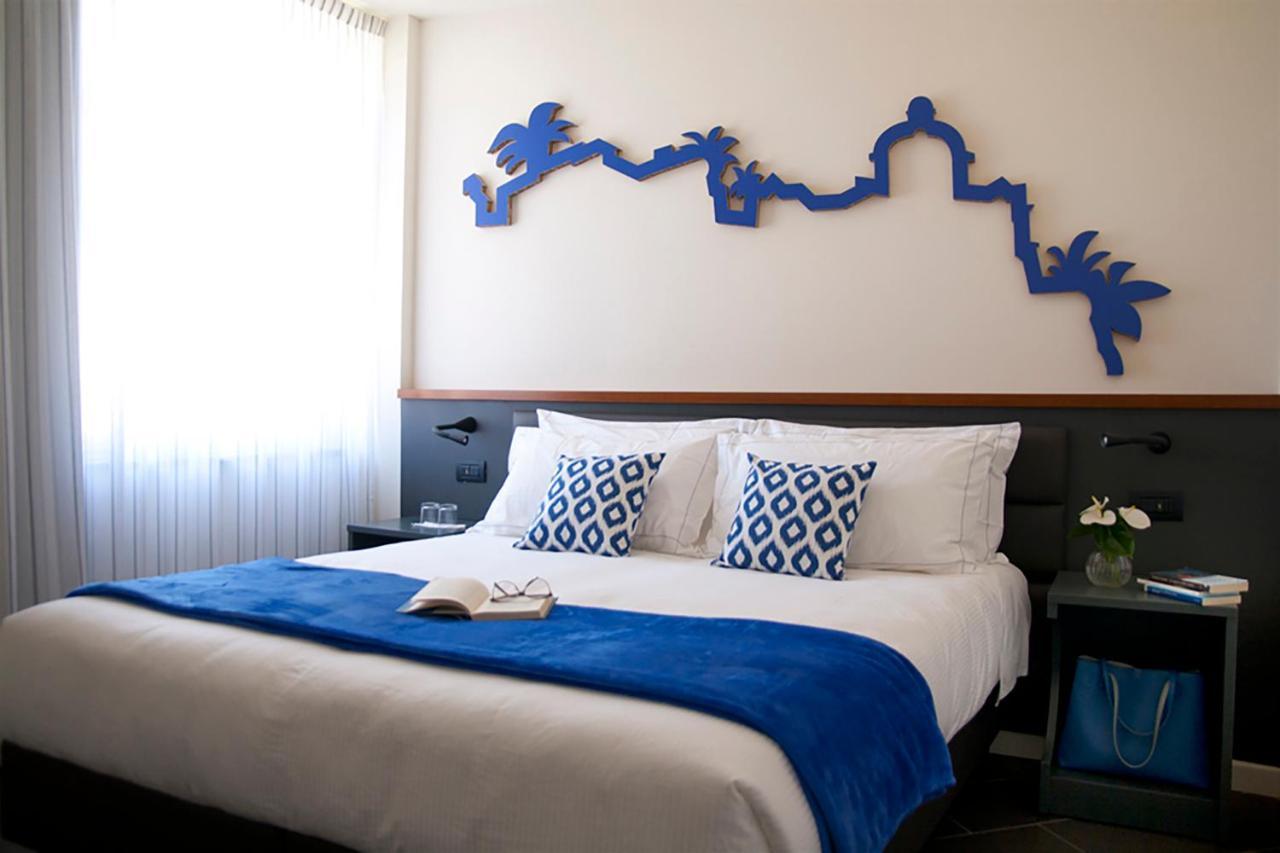 קליארי Foyer Rooms & Suites Affittacamere מראה חיצוני תמונה
